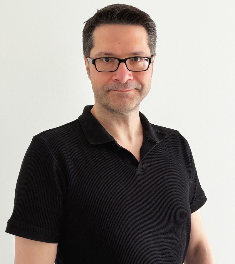 Ein Porträt von Urban- und High-Fantasy-Schriftsteller Michael Hamannt.